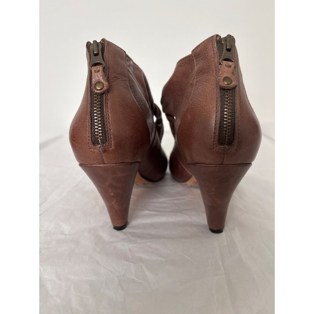 Indigo by Clarks Heels 8 Brown Leather Booties Cutout Knotted Detail Office Chic - Picture 11 of 16